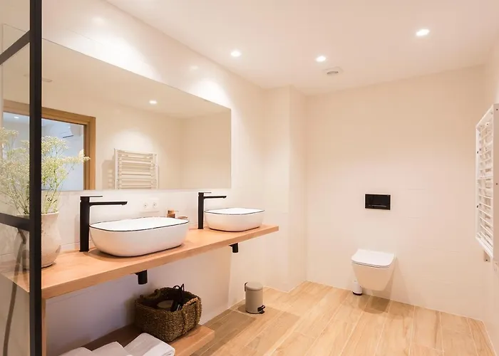 Apartamentuak - Balentziaga * Getaria