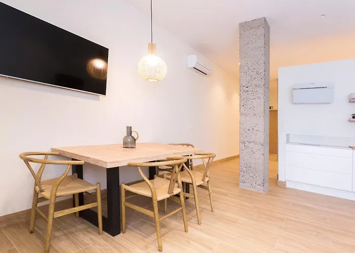 Apartamentuak - Balentziaga Apartment *